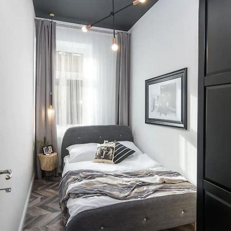קרקוב Jozefa 20 Street 2 Bedroom Apartment מראה חיצוני תמונה
