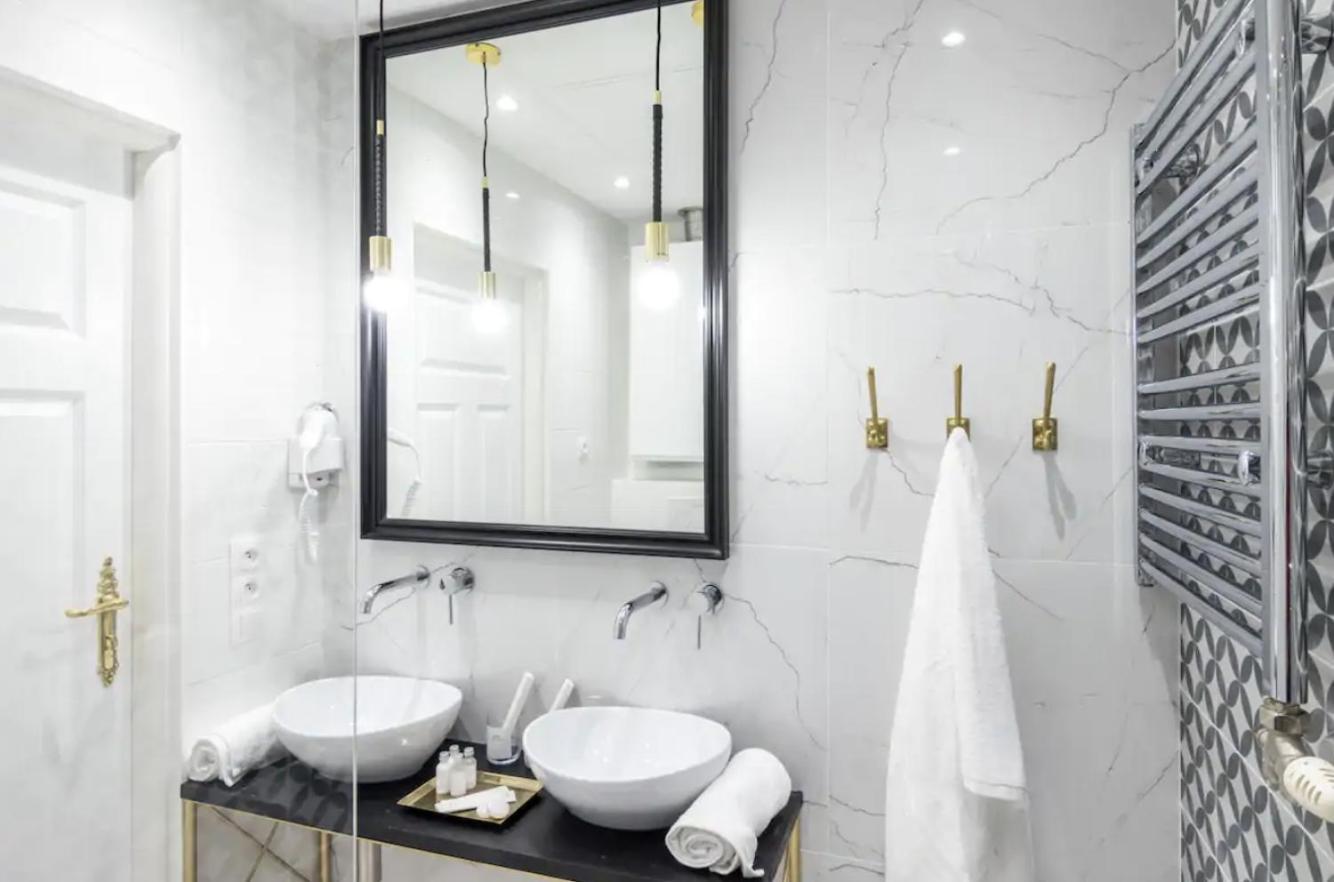 קרקוב Jozefa 20 Street 2 Bedroom Apartment מראה חיצוני תמונה